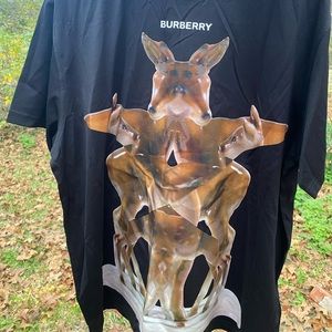 Men’s Burberry tee